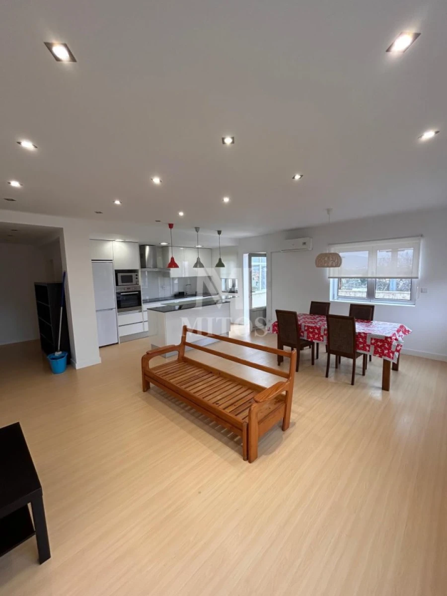 Apartamento T3 para Venda em Darque Foto 3