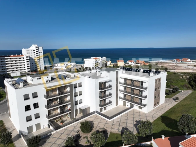 Apartamento T3 para Venda em A dos Cunhados e Maceira Foto 1