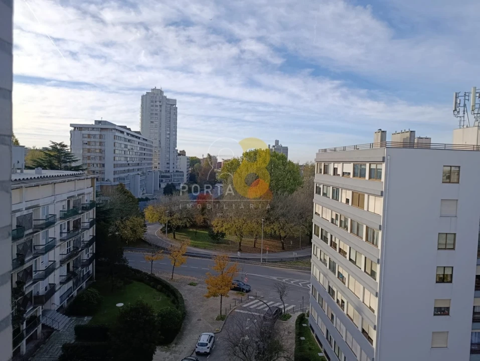 Apartamento T4 para Venda em Ramalde Foto 18