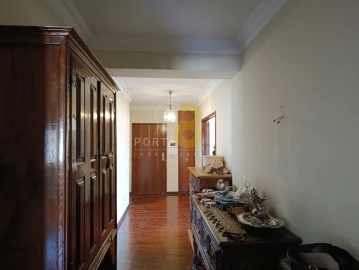 Apartamento T4 para Venda em Ramalde