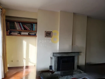 Apartamento T4 para Venda em Ramalde
