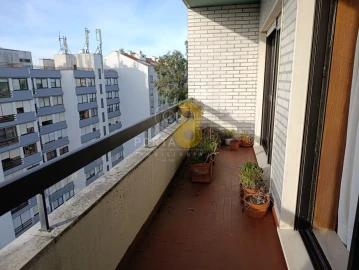 Apartamento T4 para Venda em Ramalde