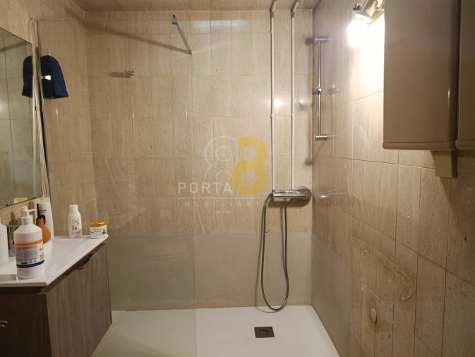 Apartamento T4 para Venda em Ramalde Foto 17