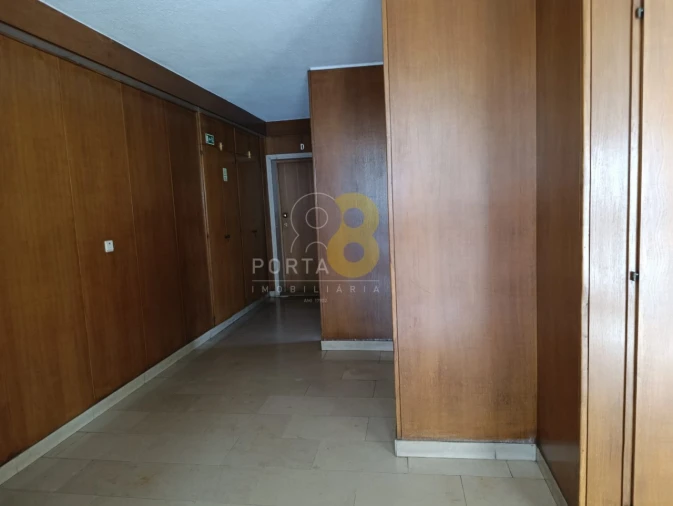 Apartamento T4 para Venda em Ramalde Foto 20