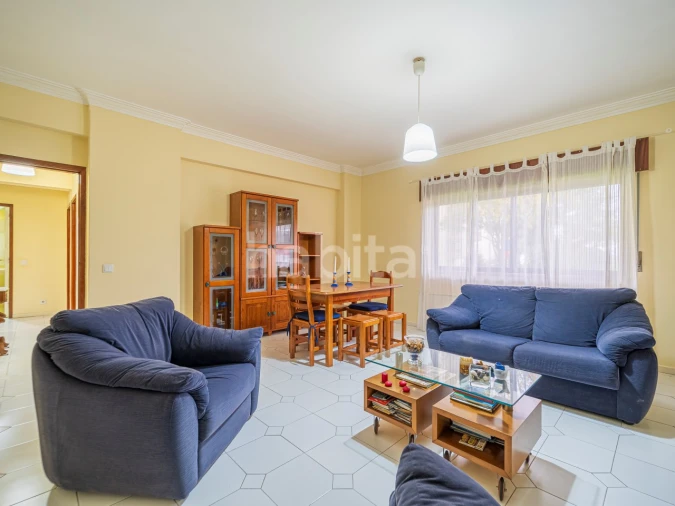 Apartamento T1 para Arrendamento em Oeiras e São Julião da Barra, Paço de Arcos e Caxias Foto 1