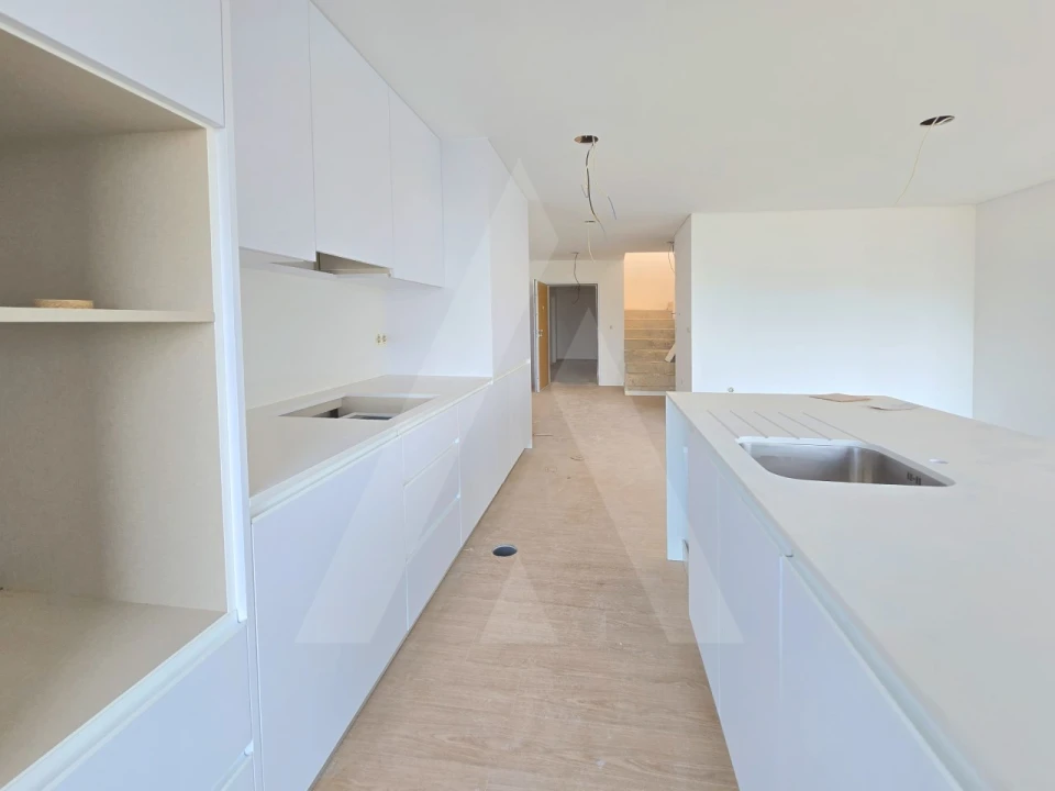 Apartamento T2 para Venda em Esgueira Foto 3