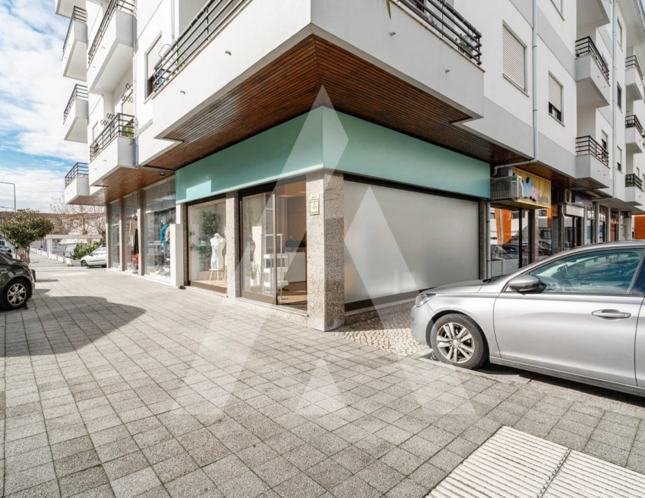 Loja para Arrendamento em Lousã e Vilarinho Foto 14