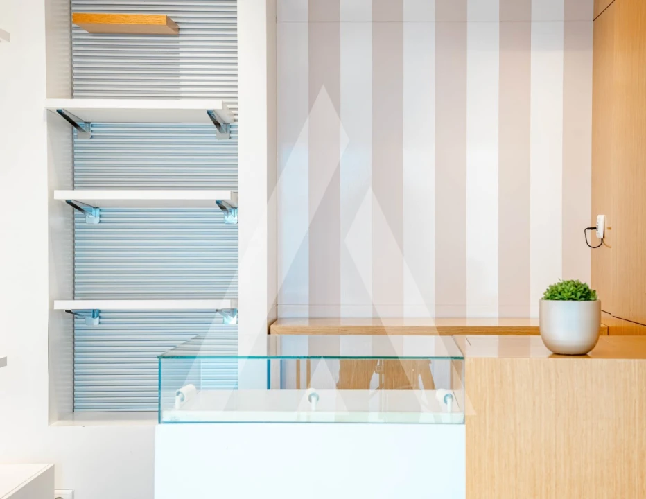 Loja para Arrendamento em Lousã e Vilarinho Foto 8