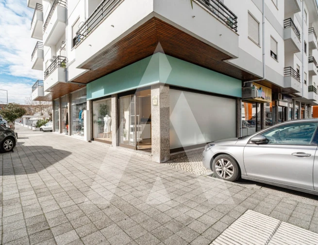 Loja para Arrendamento em Lousã e Vilarinho Foto 14