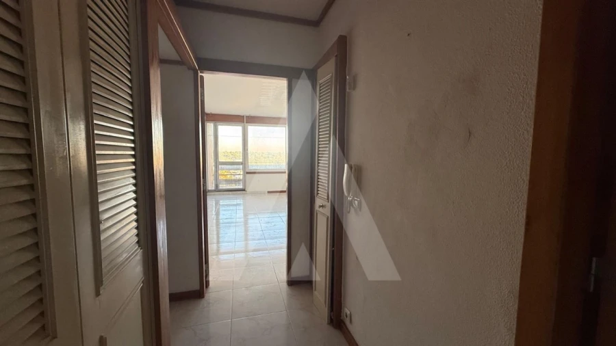 Apartamento para Venda em Quarteira Foto 12