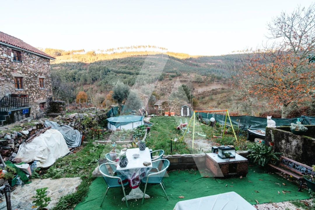 Moradia T3 para Venda em Gois Foto 20