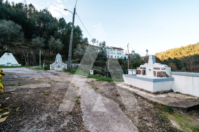 Moradia T3 para Venda em Gois Foto 23