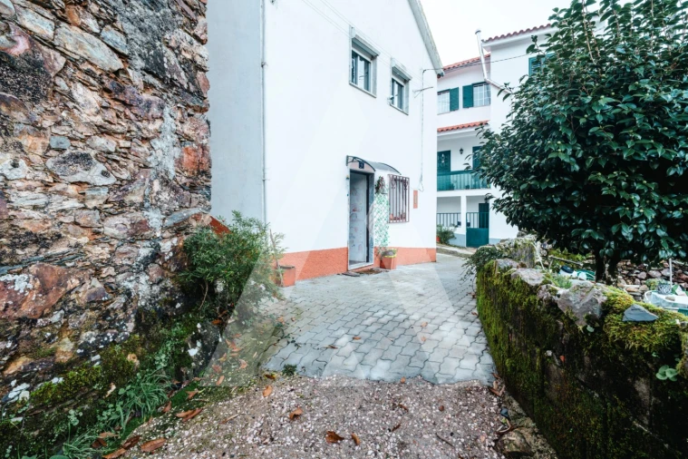 Moradia T3 para Venda em Gois Foto 19