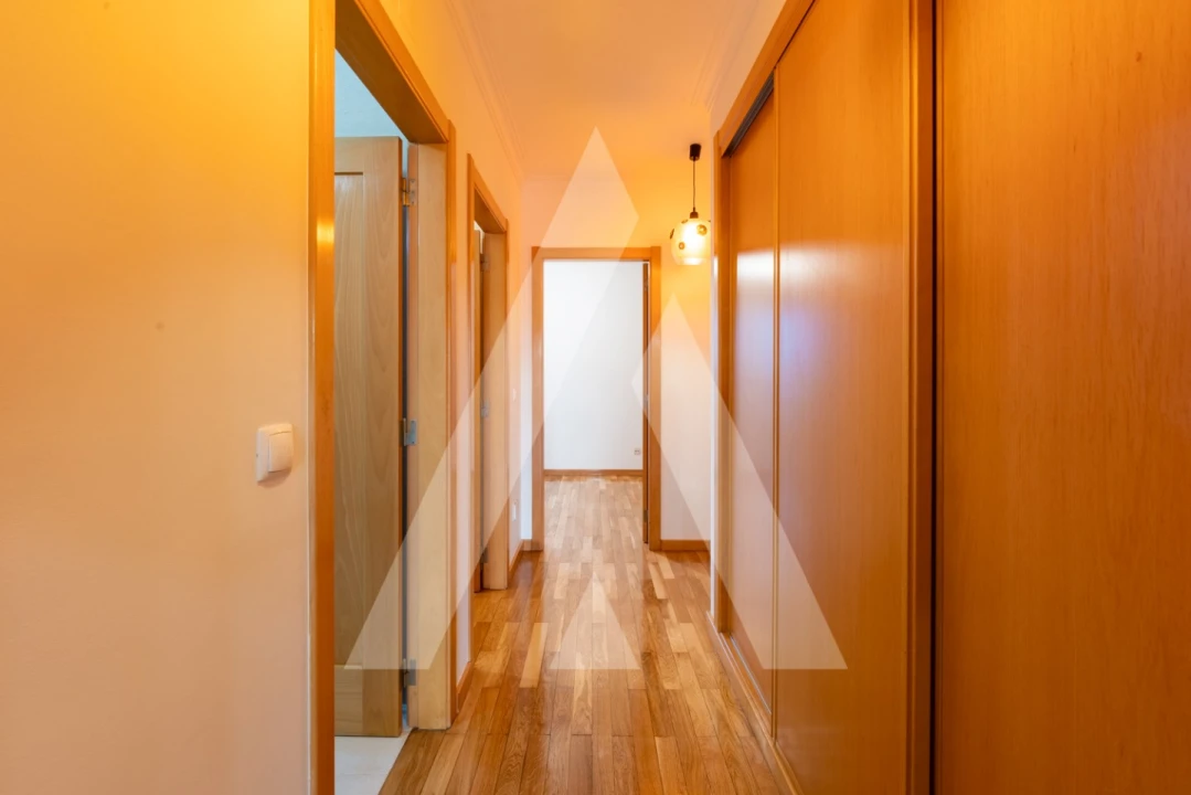 Apartamento T3 para Venda em Águas Livres Foto 12