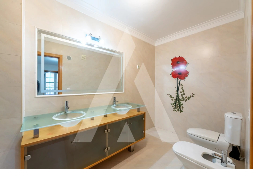 Apartamento T3 para Venda em Águas Livres Foto 26