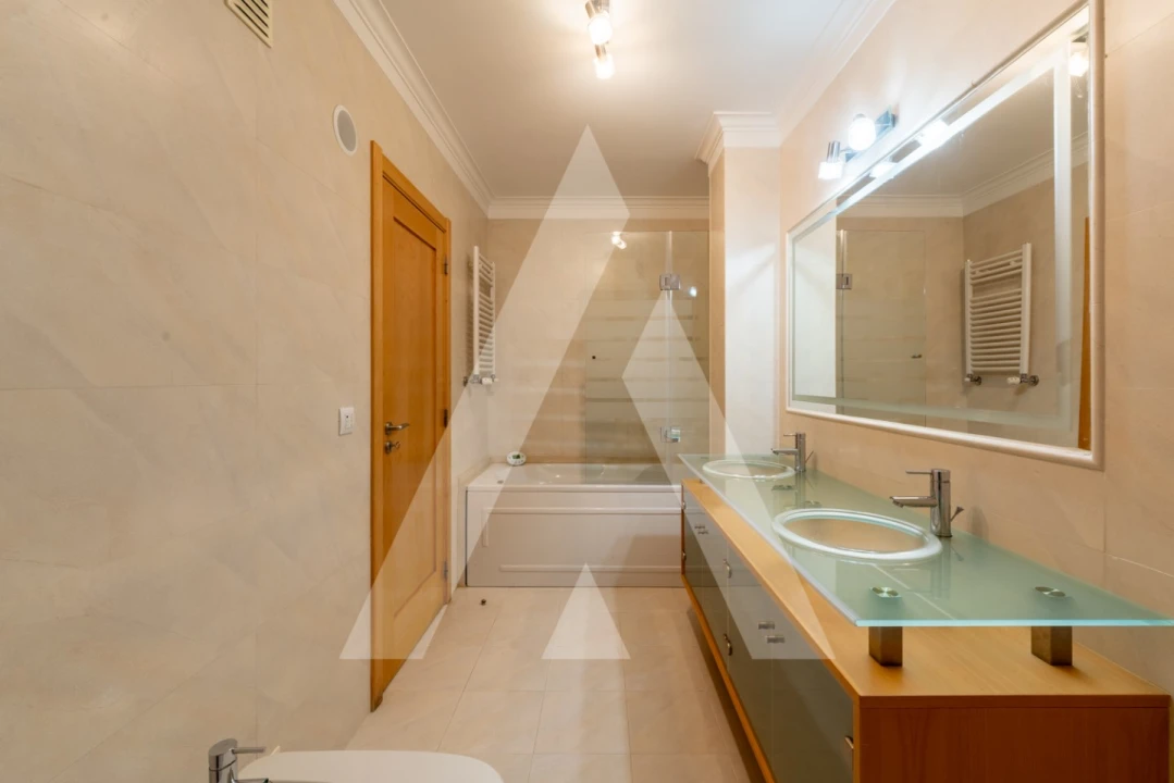 Apartamento T3 para Venda em Águas Livres Foto 27