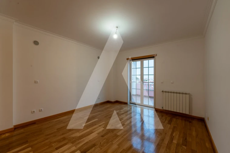 Apartamento T3 para Venda em Águas Livres Foto 24