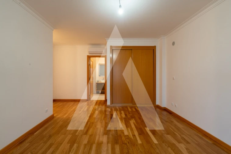 Apartamento T3 para Venda em Águas Livres Foto 25