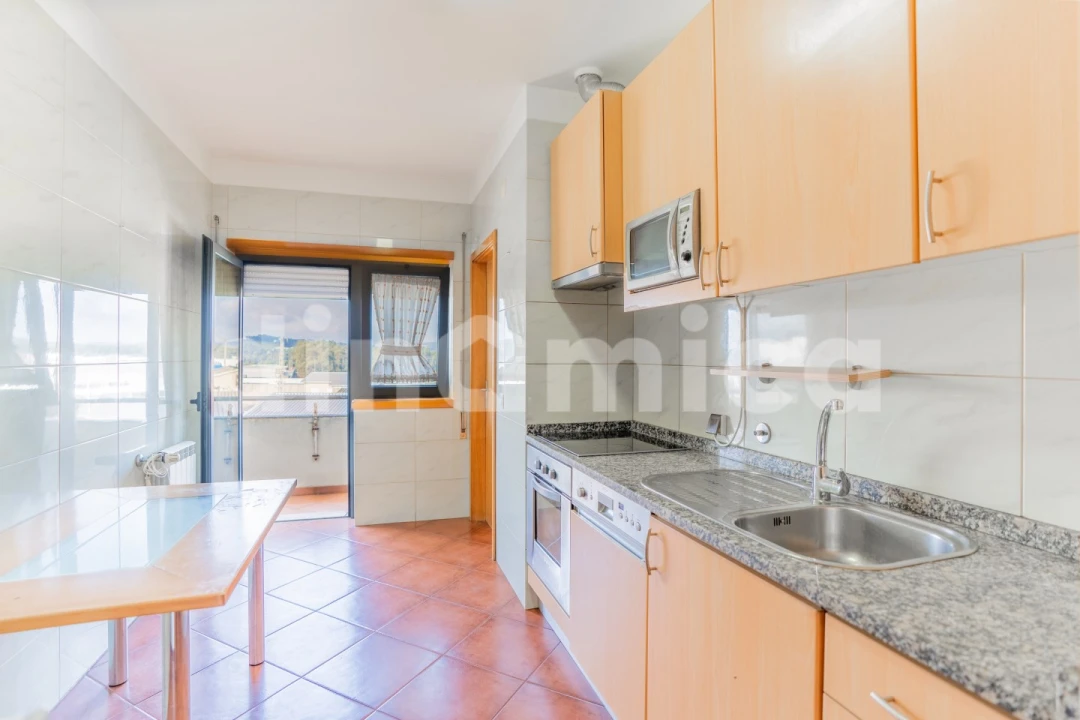 Apartamento T2 para Venda em Vila Nova de Famalicão e Calendário Foto 3