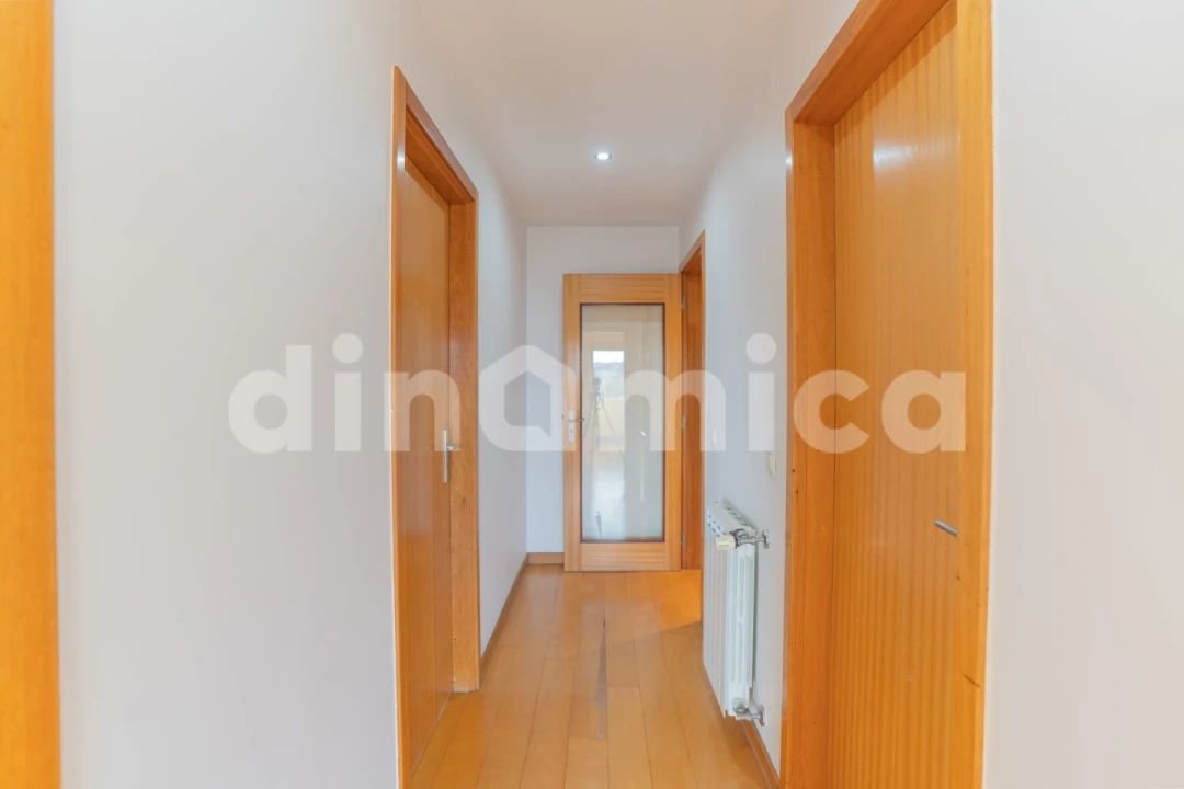 Apartamento T2 para Venda em Vila Nova de Famalicão e Calendário Foto 11