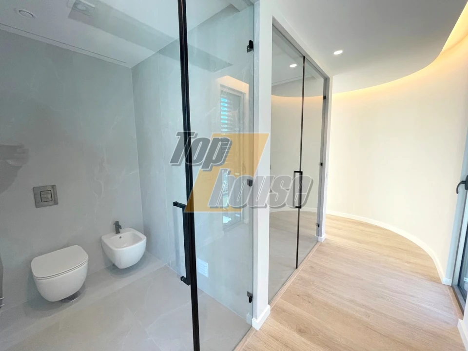 Moradia T5 para Venda em Corroios Foto 15