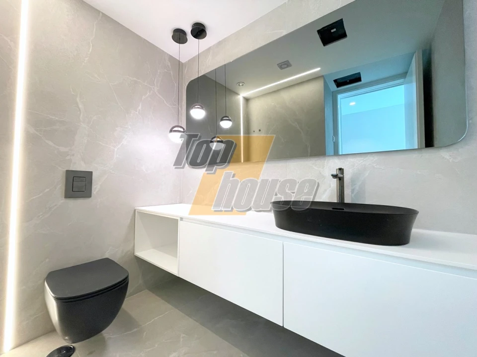 Moradia T5 para Venda em Corroios Foto 27