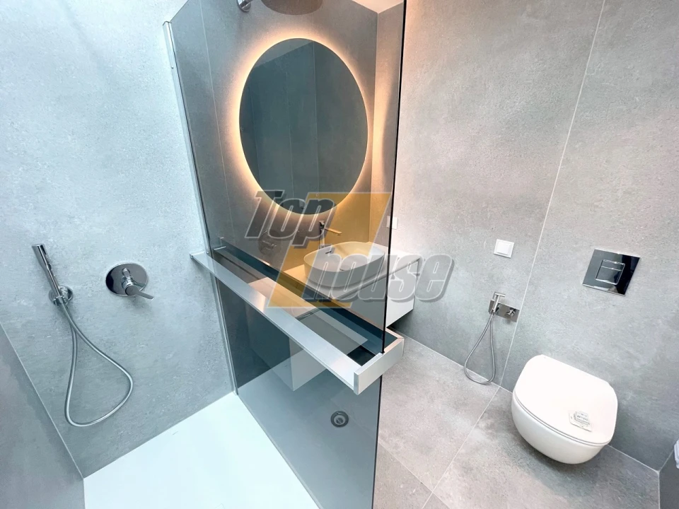 Moradia T5 para Venda em Corroios Foto 31