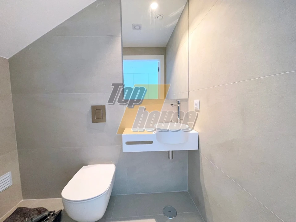 Moradia T5 para Venda em Corroios Foto 55