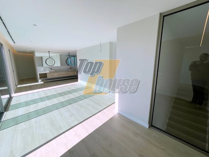 Moradia T5 para Venda em Corroios Foto 21