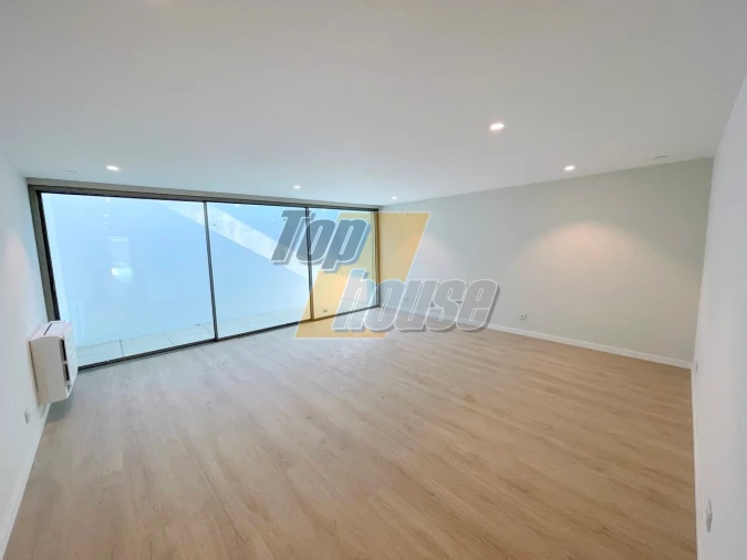 Moradia T5 para Venda em Corroios Foto 51