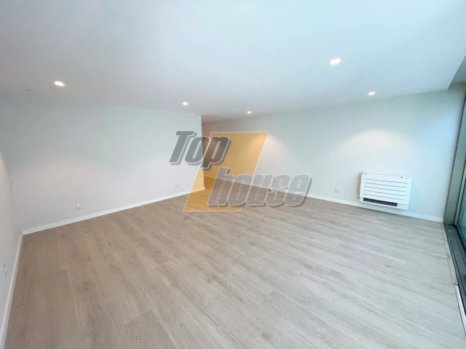 Moradia T5 para Venda em Corroios Foto 52