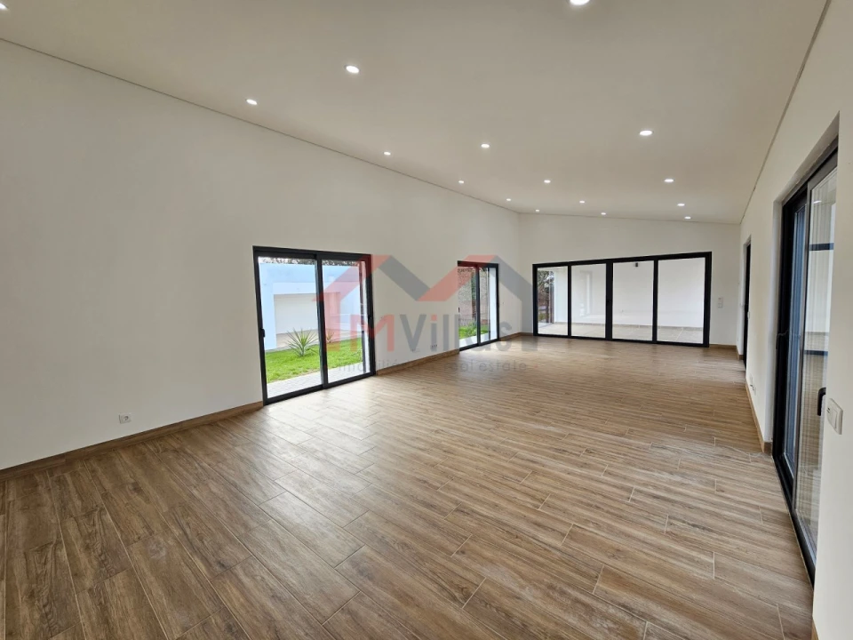 Moradia T3 para Venda em Loule (São Clemente) Foto 2