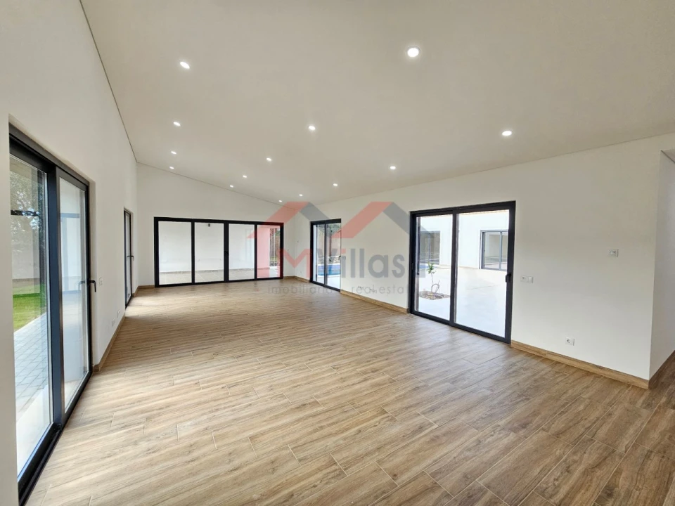 Moradia T3 para Venda em Loule (São Clemente) Foto 3