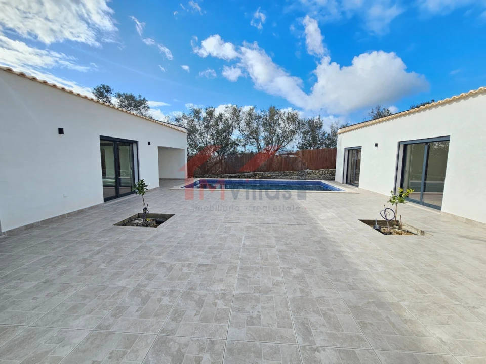 Moradia T3 para Venda em Loule (São Clemente) Foto 17