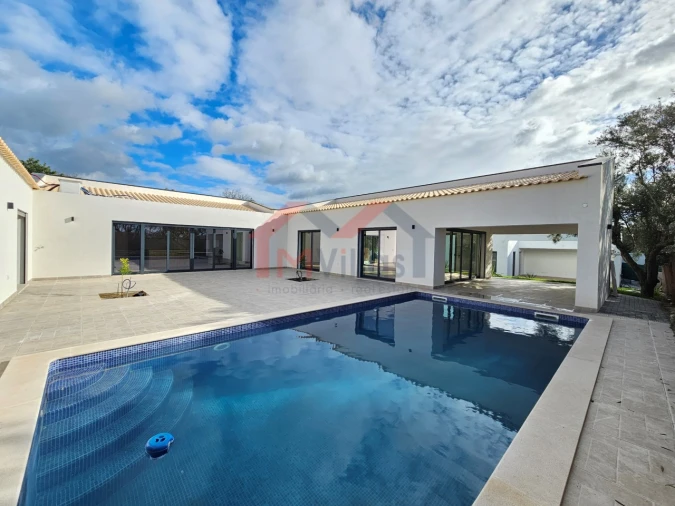 Moradia T3 para Venda em Loule (São Clemente) Foto 13