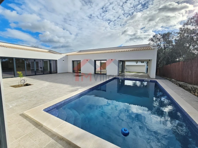 Moradia T3 para Venda em Loule (São Clemente) Foto 14