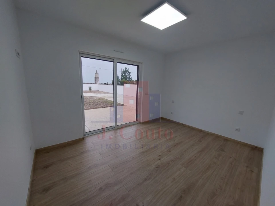 Moradia T3 para Venda em Caldas da Rainha - Santo Onofre e Serra do Bouro Foto 44