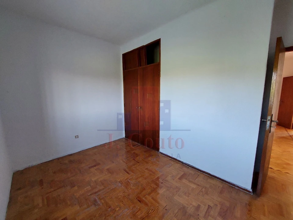 Moradia T3 para Venda em Alvorninha Foto 11