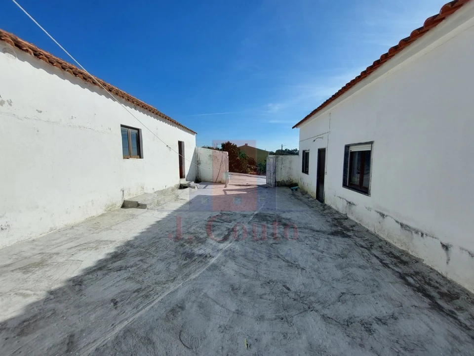 Moradia T3 para Venda em Alvorninha Foto 16