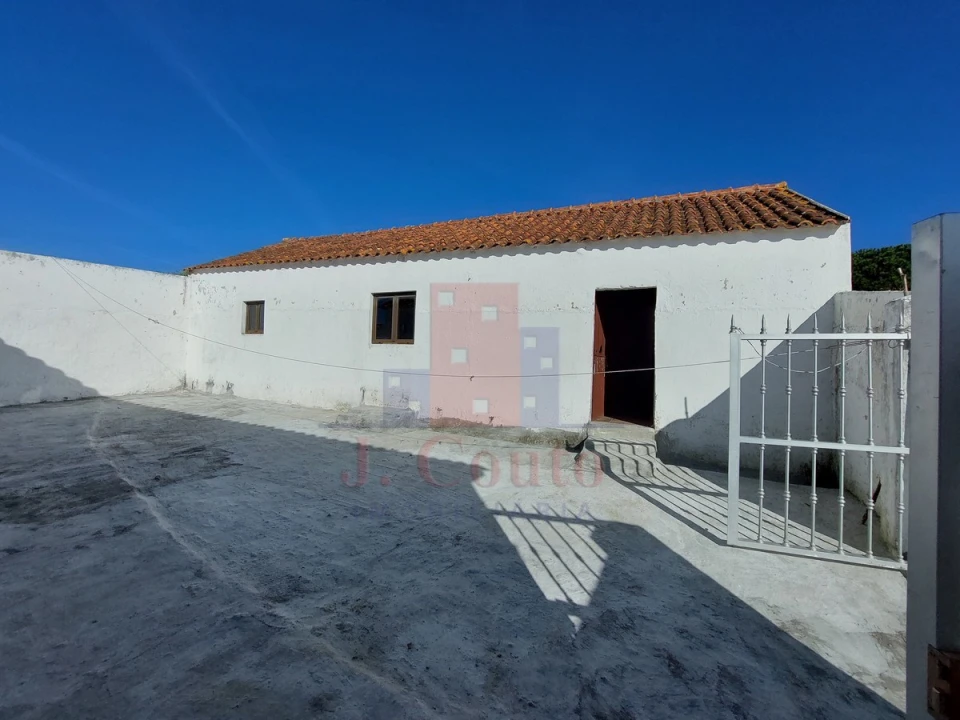 Moradia T3 para Venda em Alvorninha Foto 17