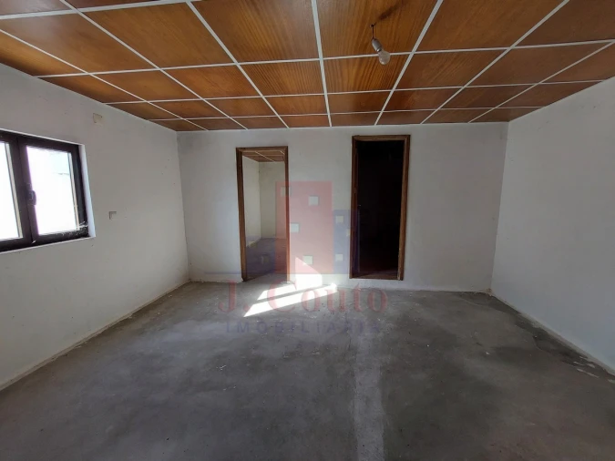 Moradia T3 para Venda em Alvorninha Foto 19