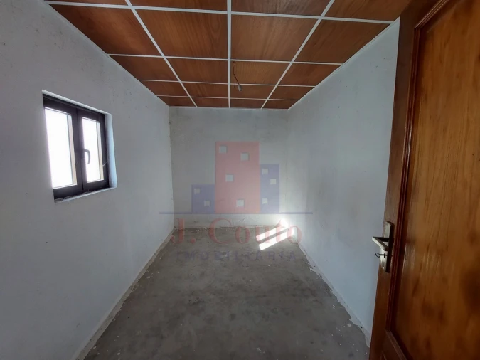 Moradia T3 para Venda em Alvorninha Foto 20