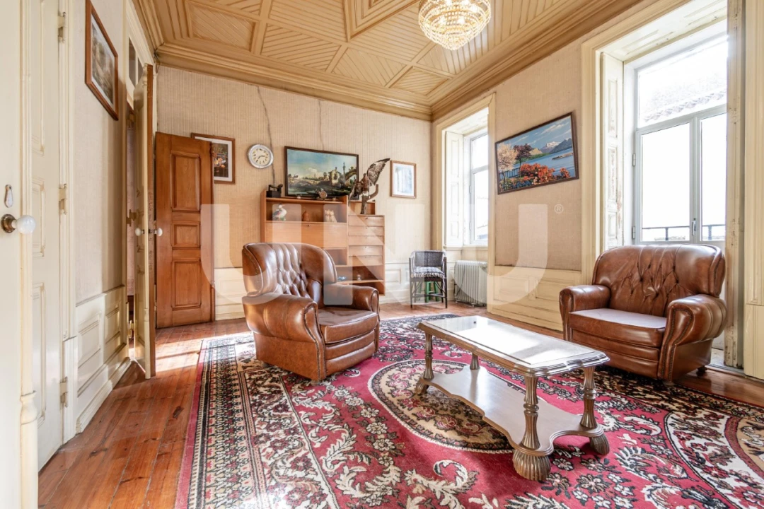 Prédio para Venda em Tortosendo Foto 10