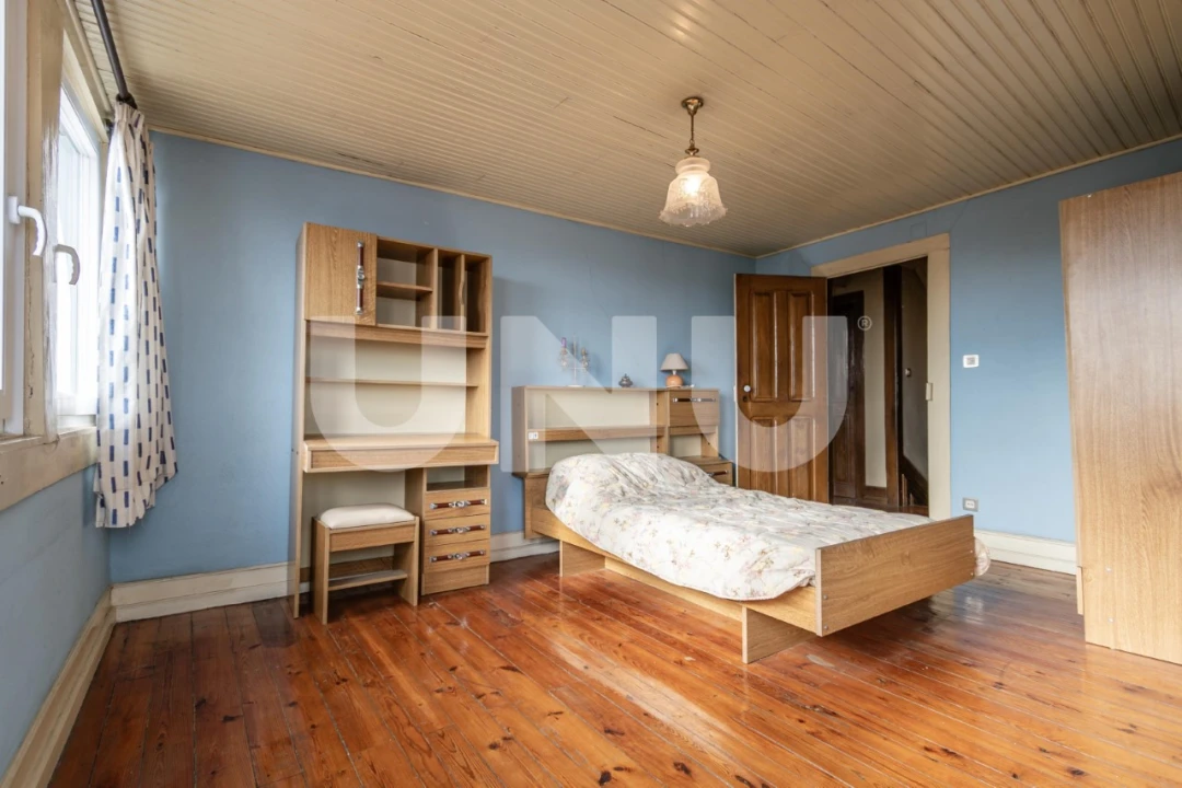 Prédio para Venda em Tortosendo Foto 32