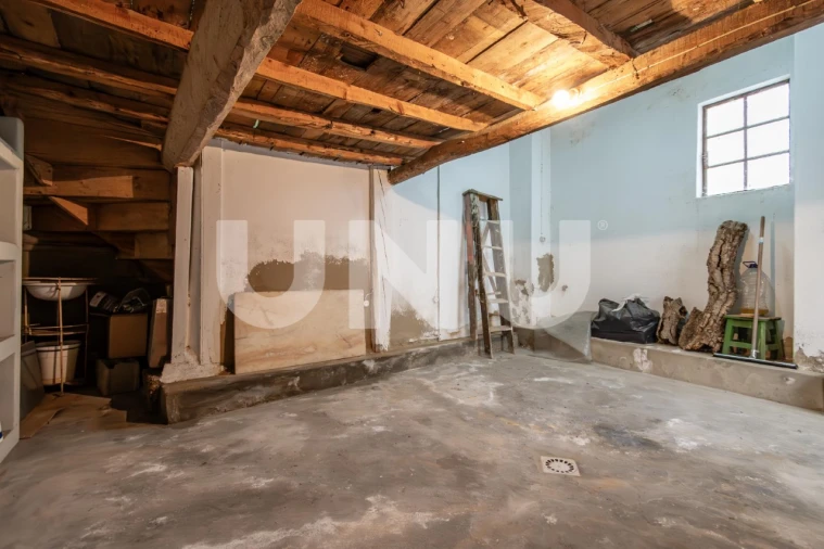 Prédio para Venda em Tortosendo Foto 47