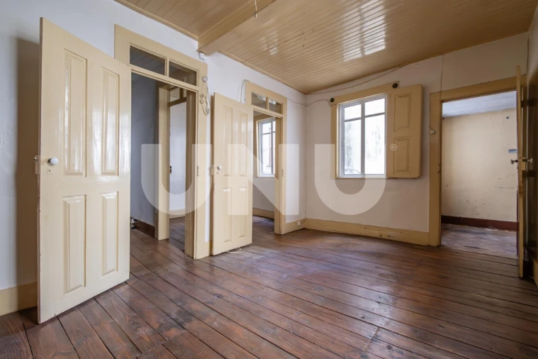 Prédio para Venda em Tortosendo Foto 59