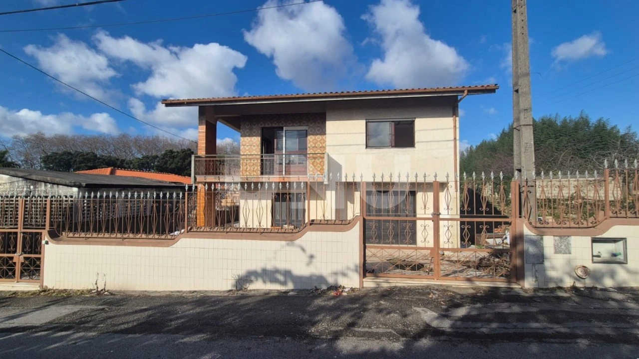 Moradia T3 para Venda em Santa Maria de Lamas Foto 1