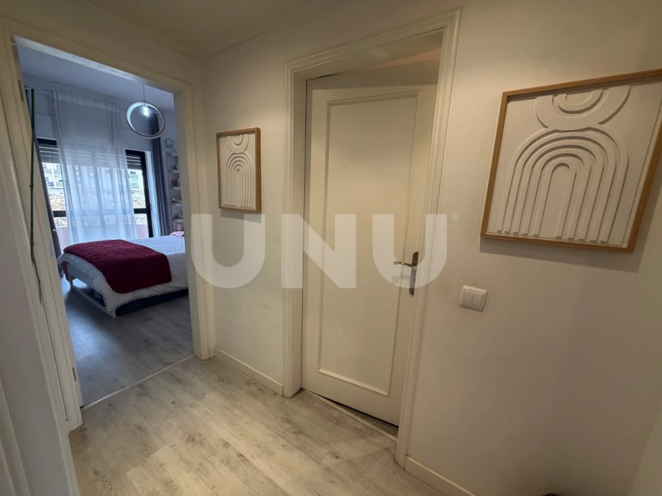 Apartamento T3 para Venda em Seixal, Arrentela e Aldeia de Paio Pires Foto 9