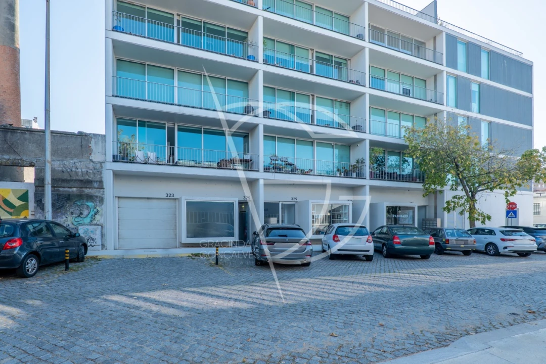 Loja para Venda em Matosinhos e Leça da Palmeira Foto 1