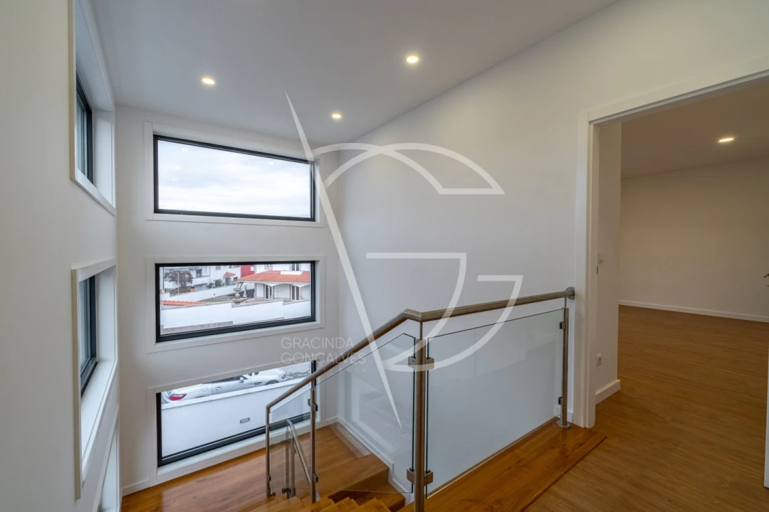 Moradia T4 para Venda em Mirandela Foto 10